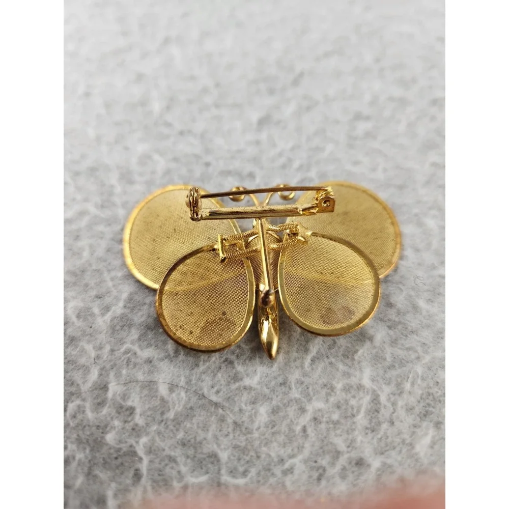 Movable wings butterfly pin brooch Screen Design Gold Tone Vtg Trembler VIDEO